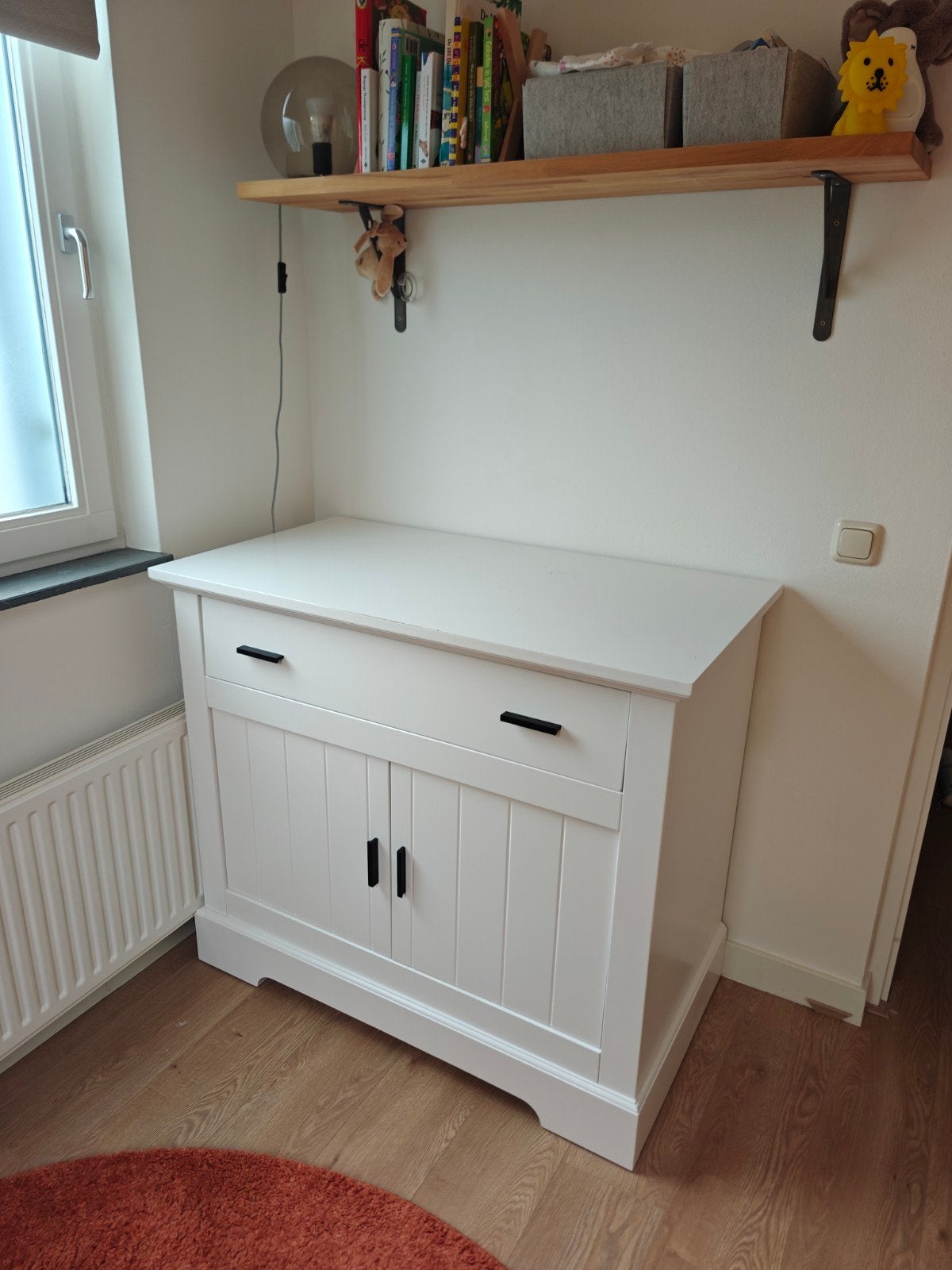 Witte commode met lade en kastruimte, Ophalen, Gebruikt, 100 tot 150 cm, 1 of 2 laden