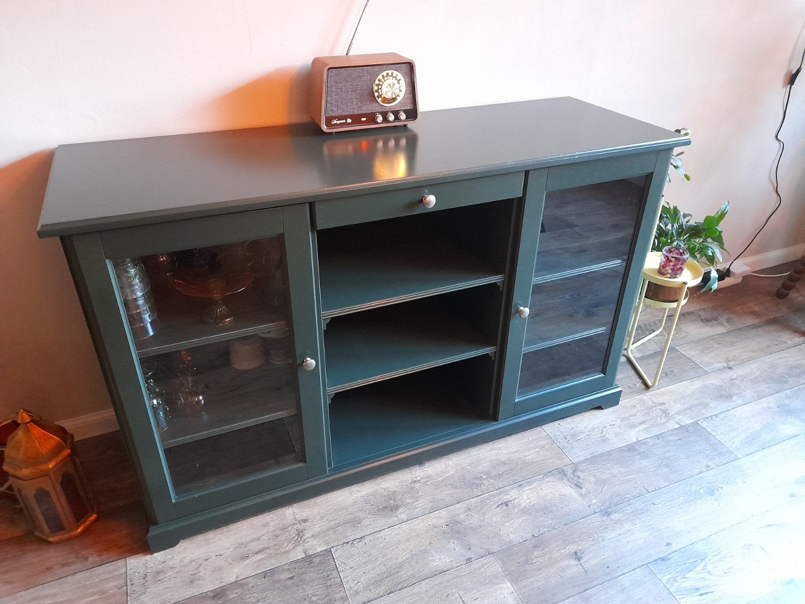 Donkergroen dressoir/ buffetkast Liatorp van Ikea, Ophalen, Gebruikt, 100 tot 150 cm, Glas