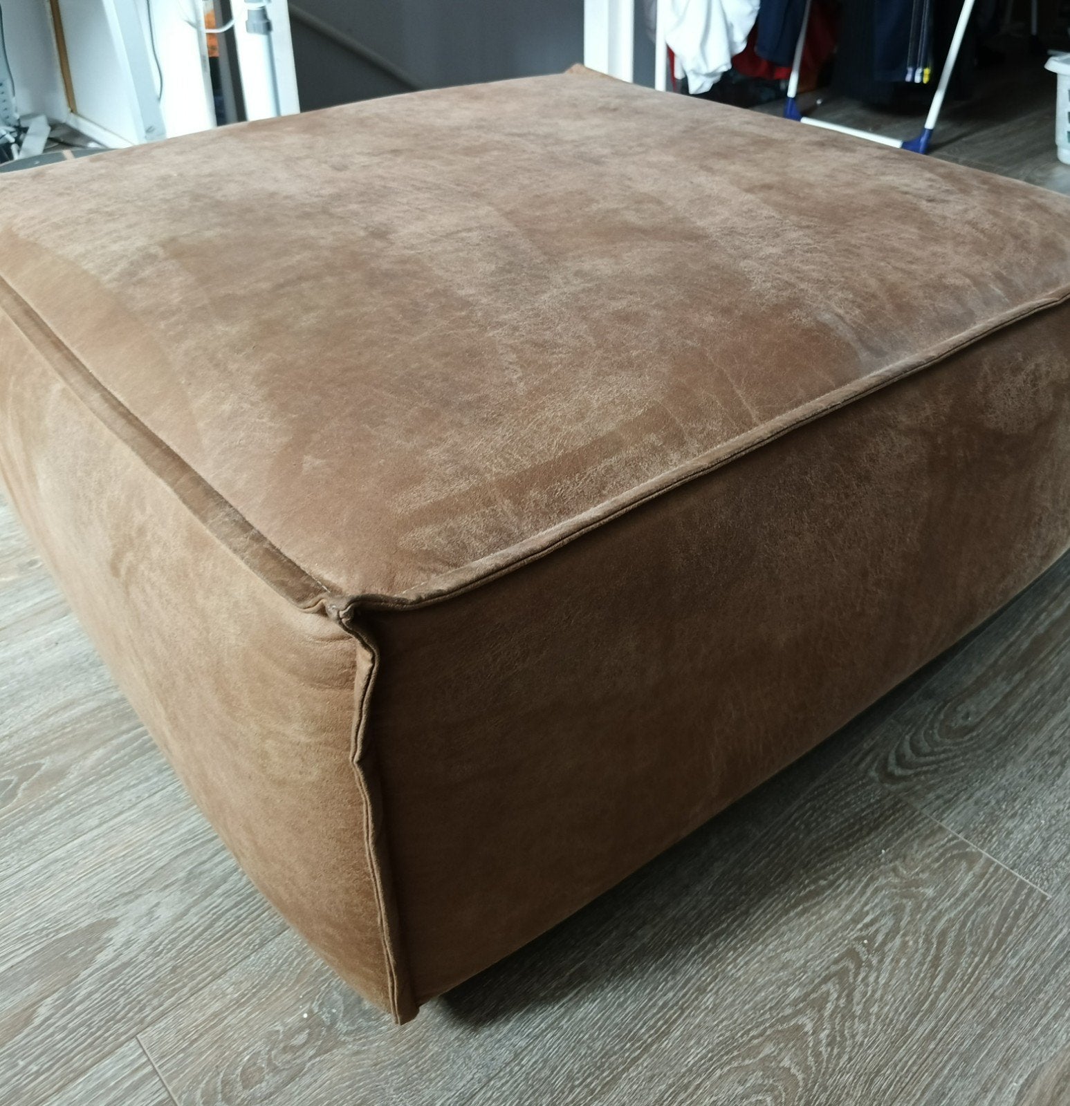 UMIX Bruin Leren Poef - 93x93x39 cm prijs verlaagd, Huis en Inrichting, Ophalen, Gebruikt, Vierkant, Leer