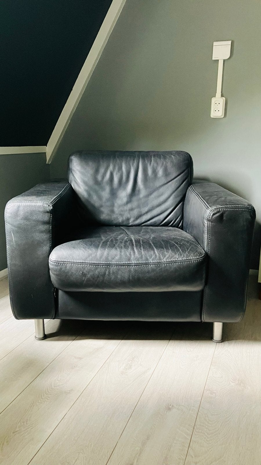 Comfortabele zwarte leren fauteuil, Huis en Inrichting, Fauteuils, Ophalen, Gebruikt, Leer, 75 tot 100 cm