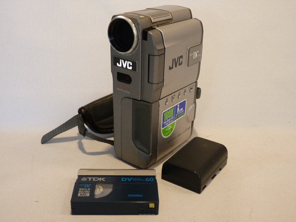 JVC GR-DVM5 MiniDV  10x zoom, Audio, Tv en Foto, Overige merken, Mini dv, Ophalen of Verzenden, Zo goed als nieuw