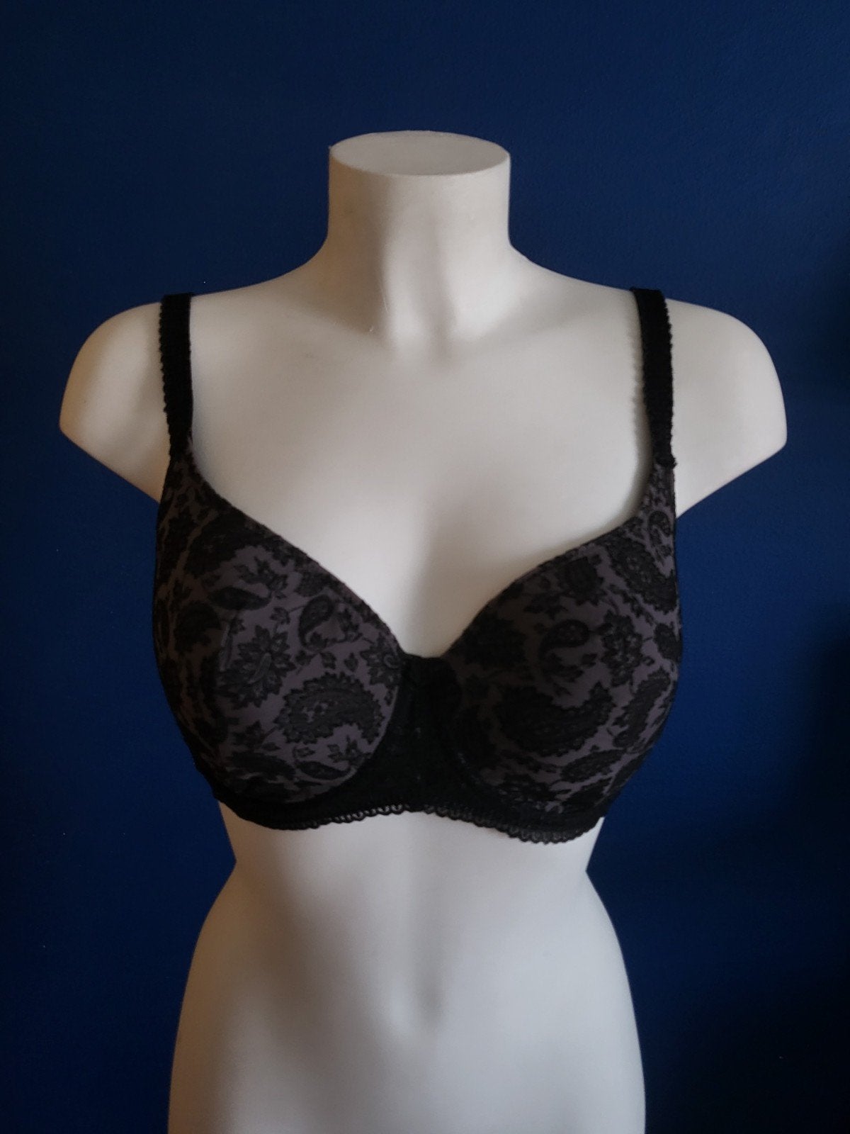 Luxe Louisa Bracq Paris BH.Maat 75-E. Voorgevormd., Ophalen of Verzenden, Zwart, BH