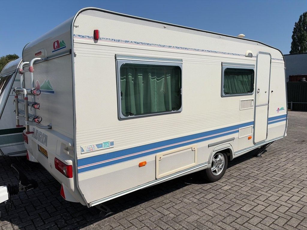 Adria Unica 462 DP Voortent/Fietsdrager, Rondzit, Schokbreker, Bedrijf, 750 - 1000 kg
