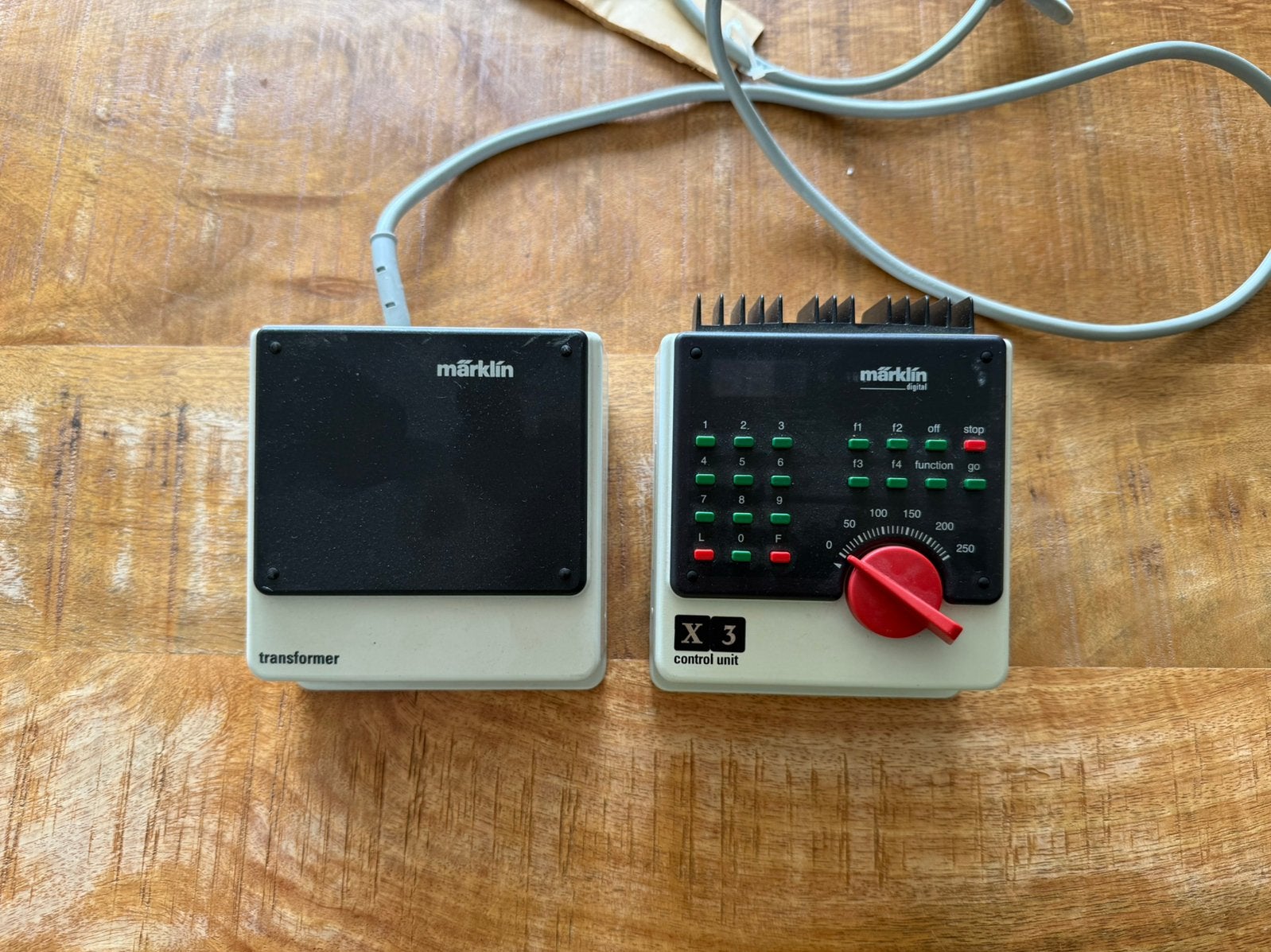 Marklin Digitaal 6021 control unit en 6002 transformator, Ophalen of Verzenden, Zo goed als nieuw, Märklin, Transformator of Voeding