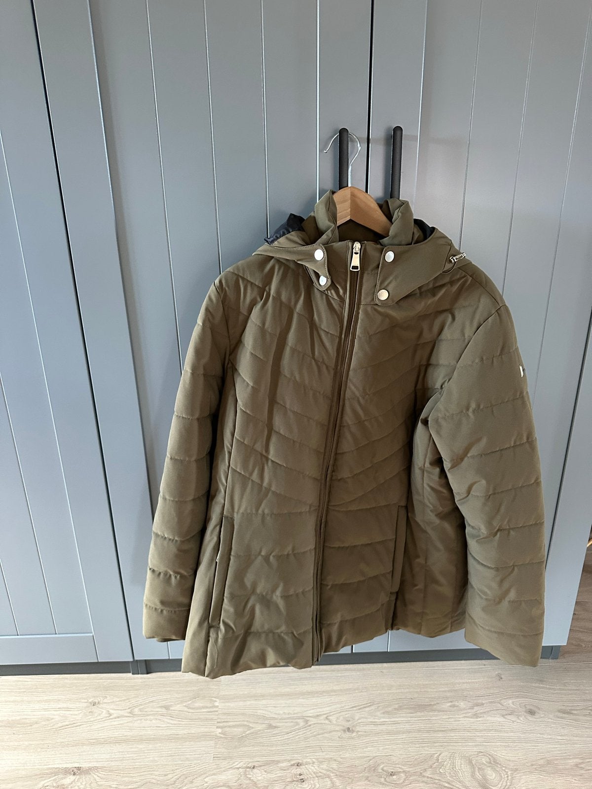 Luhta dames winterjas maat 48 - Zo goed als nieuw, Ophalen of Verzenden, Zo goed als nieuw, Maat 46/48 (XL) of groter, Groen