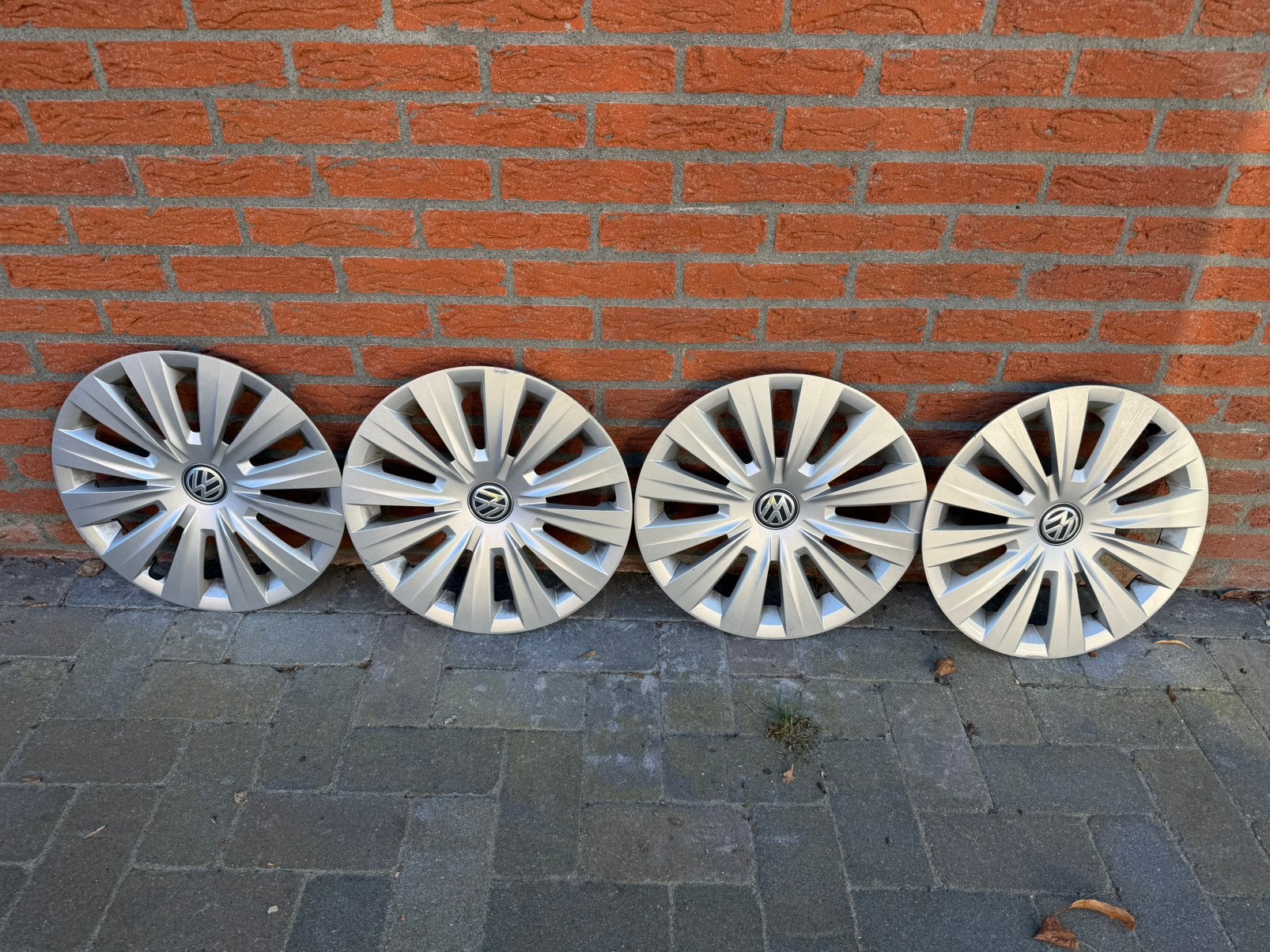 Volkswagen wieldoppen, Ophalen of Verzenden, Zo goed als nieuw
