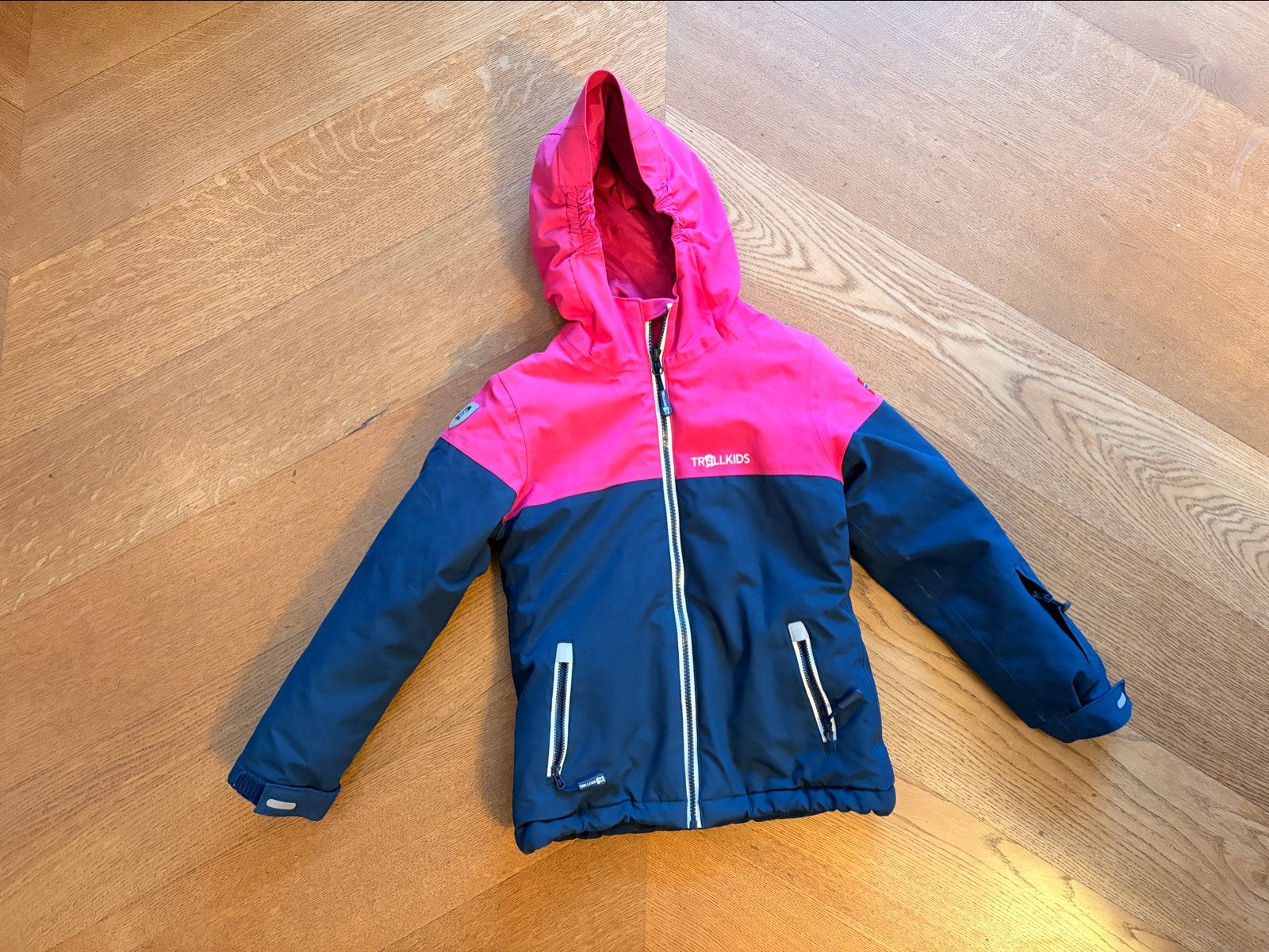 Trollkids winterjas maat 128, Kinderen en Baby's, Meisje, Trollkids, Ophalen of Verzenden, Zo goed als nieuw
