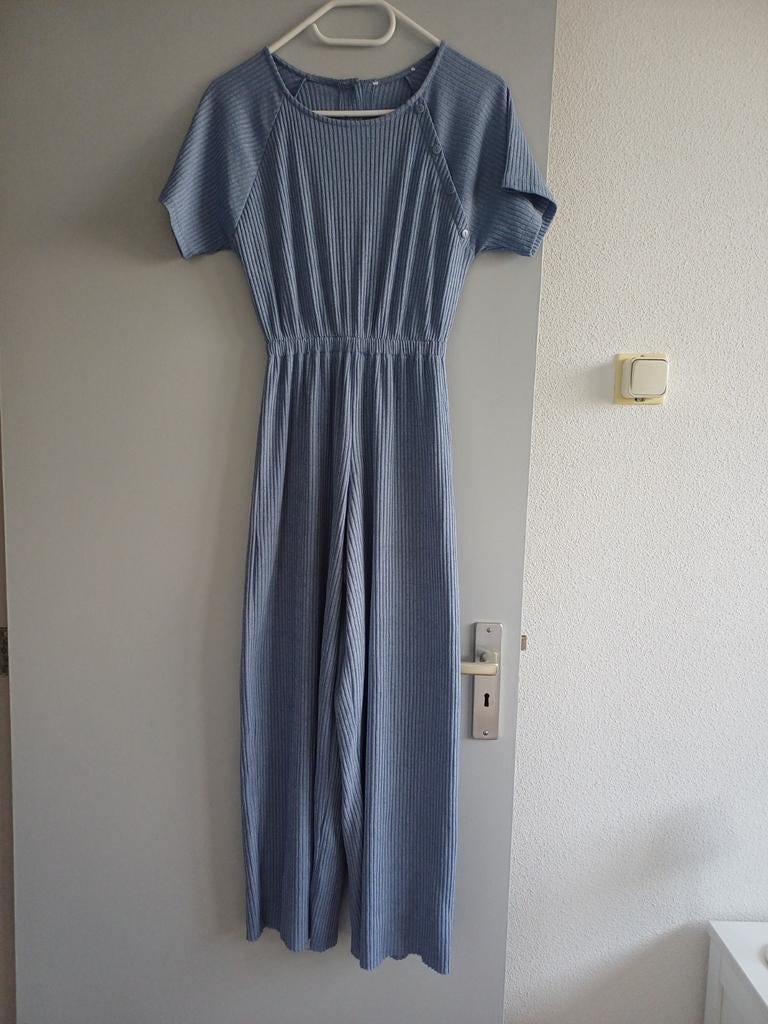 leuk blauwe jumpsuit met wijde pijpen 36, Kleding | Dames, Jumpsuits, Ophalen of Verzenden, Nieuw, Maat 36 (S), Blauw