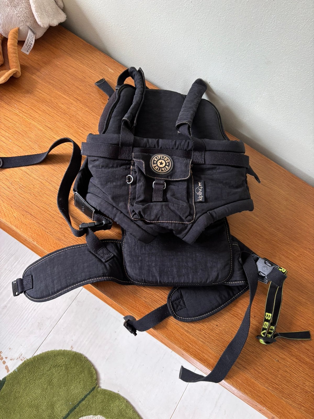 Kipling babydrager, zwart, draagzak, rugdrager, Kinderen en Baby's, Babydragers en Draagdoeken, Zo goed als nieuw, Rug, Draagzak