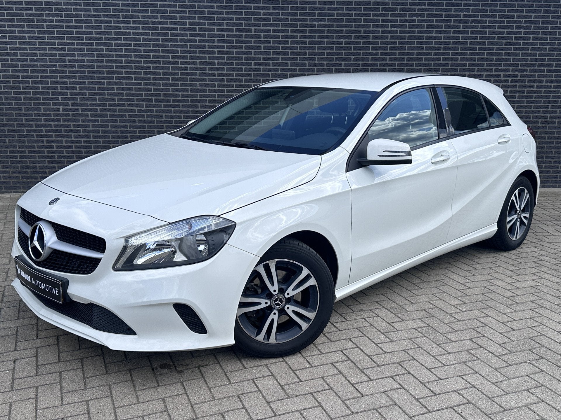 Mercedes-Benz A-Klasse 160 My First Star | NAVI | BLUETOOTH, Voorwielaandrijving, Stof, Gebruikt, Euro 6