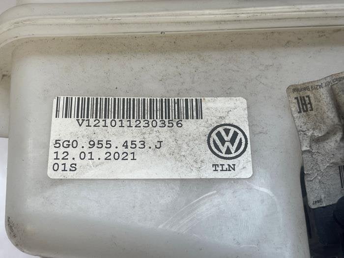 Ruitensproeiertank voor van een Volkswagen Golf, Gebruikt, -, -, -