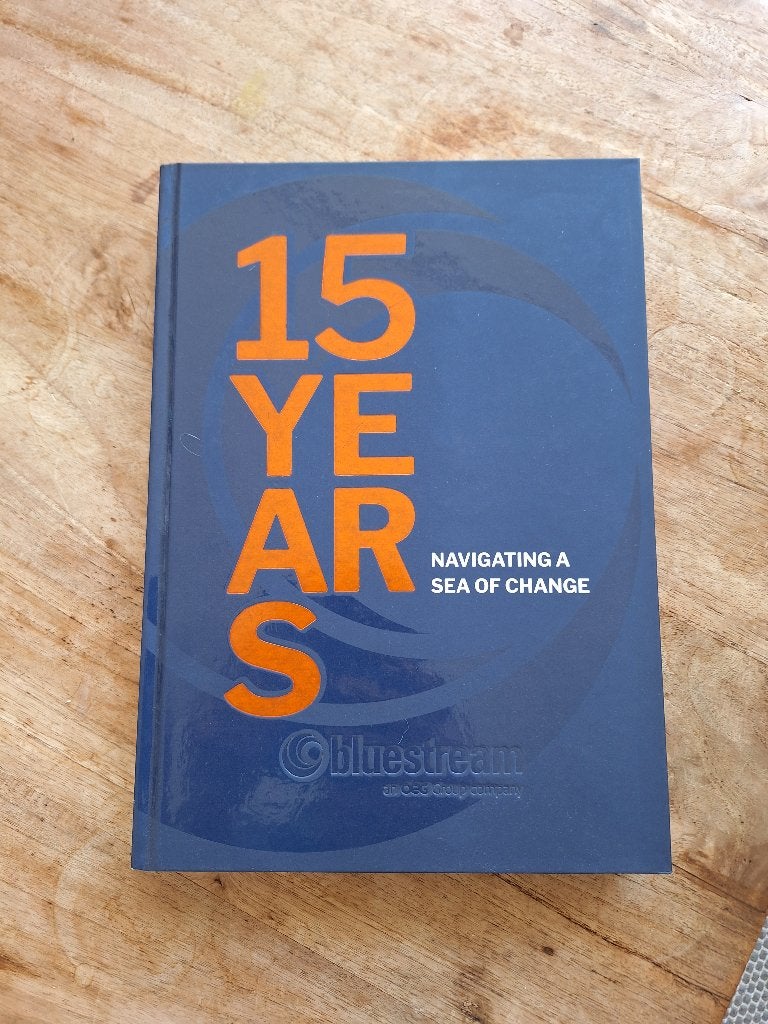 Boek 15 jaar bluestream offshore, Ophalen of Verzenden, Nieuw, Boek of Tijdschrift