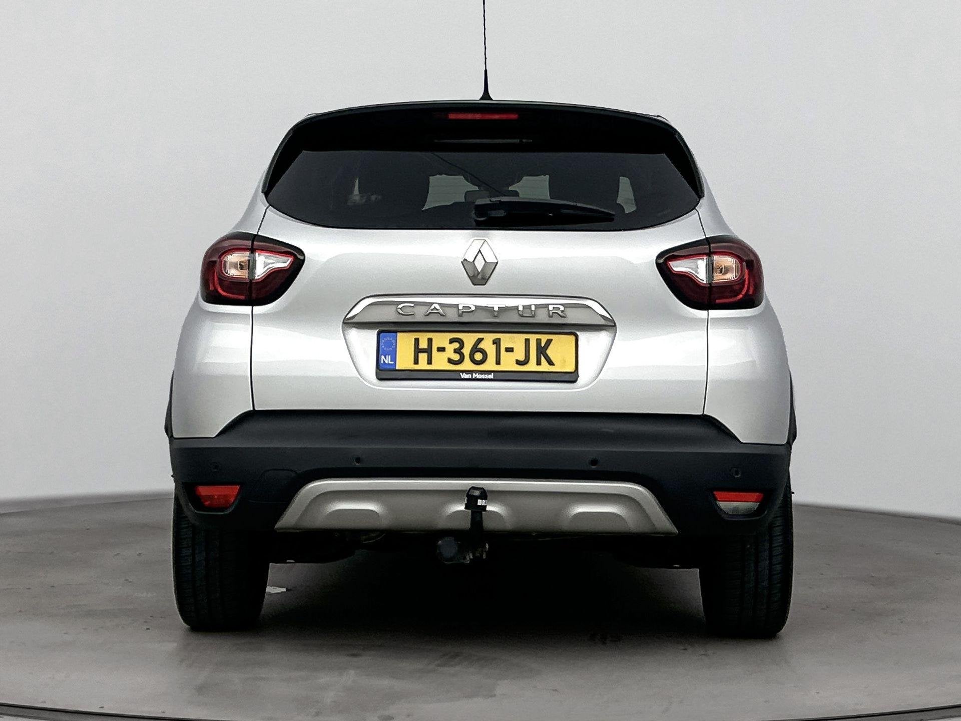 Renault Captur 0.9 TCe Intens 90PK | Trekhaak | Navigatie |, Voorwielaandrijving, 898 cc, Stof, Gebruikt