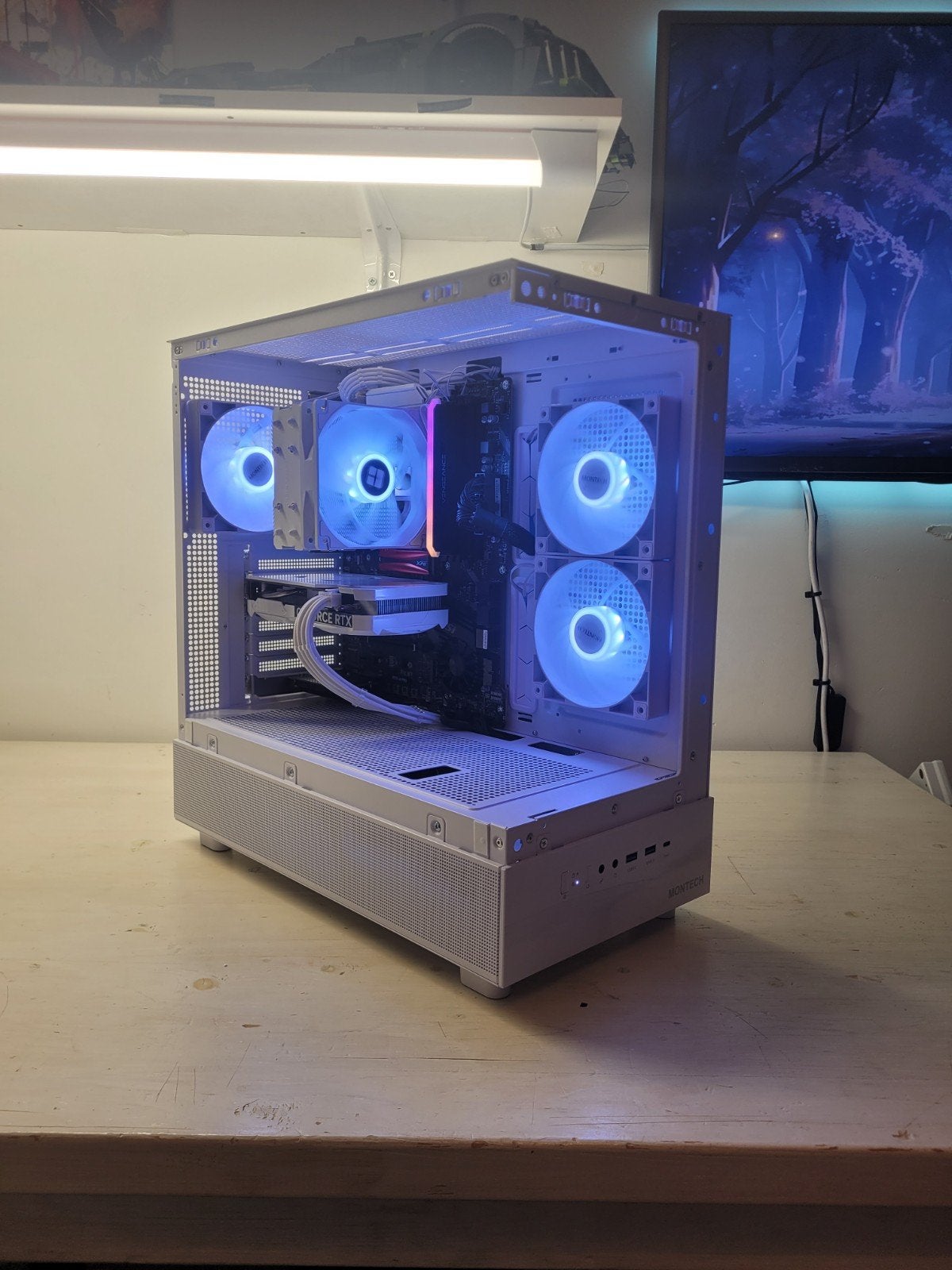GAME PC/RTX 4060/RYZEN 7 3700X/32GB DDR4/1TB M.2/WIT/ZGAN/, Computers en Software, Desktop Pc's, Ophalen of Verzenden, Zo goed als nieuw
