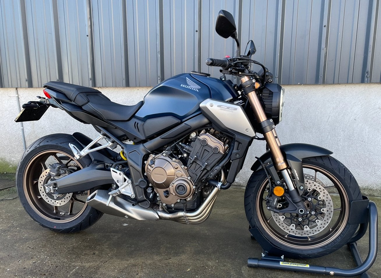 Honda CB650R bj 2020 9.970 km, Motoren, Occasion, 4 cilinders, Bedrijf, ABS