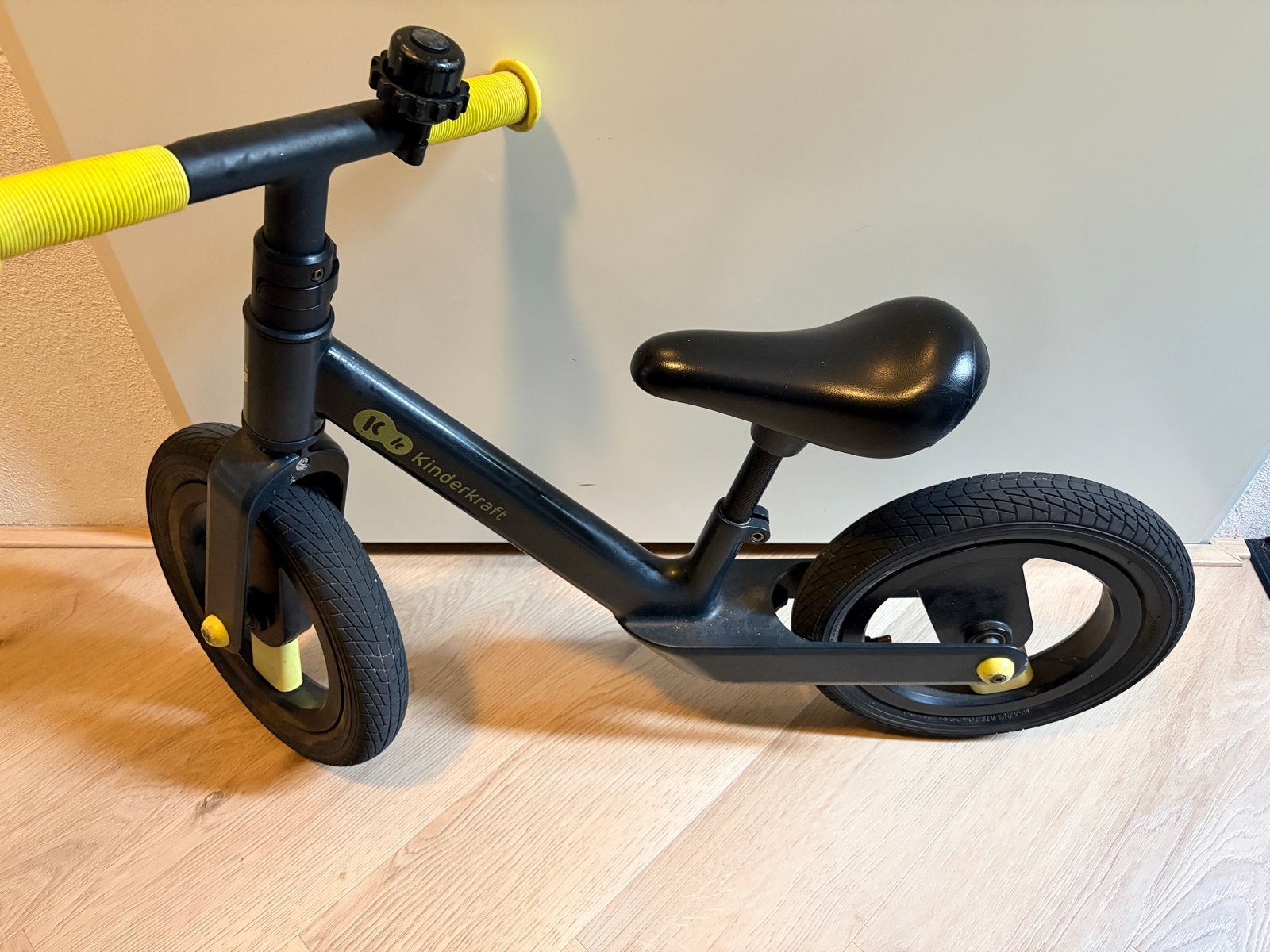 Kinderkraft Loopfiets - Klaar voor een nieuwe ronde!, Kinderen en Baby's, Ophalen, Gebruikt, Loopfiets