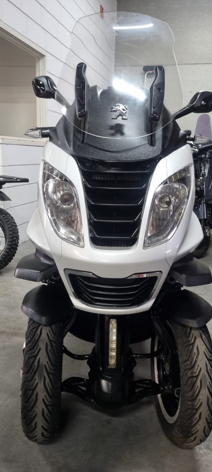 Peugeot Metropolis 400i | 2017 | Lage kilometerstand, Ophalen of Verzenden, Gebruikt, Benzine, Overige modellen