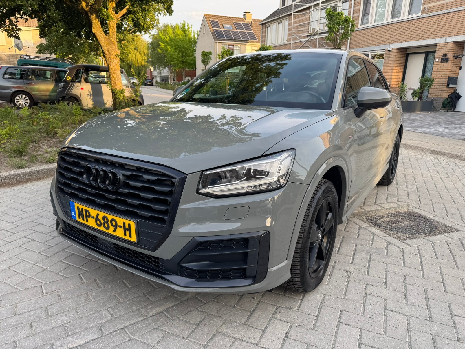 Audi Q2 1.4 Tfsi CoD Full S-LINE 150pk S Tronic 2017 Grijs, Auto's, Audi, Particulier, Q2, Achteruitrijcamera, Airbags, Airconditioning