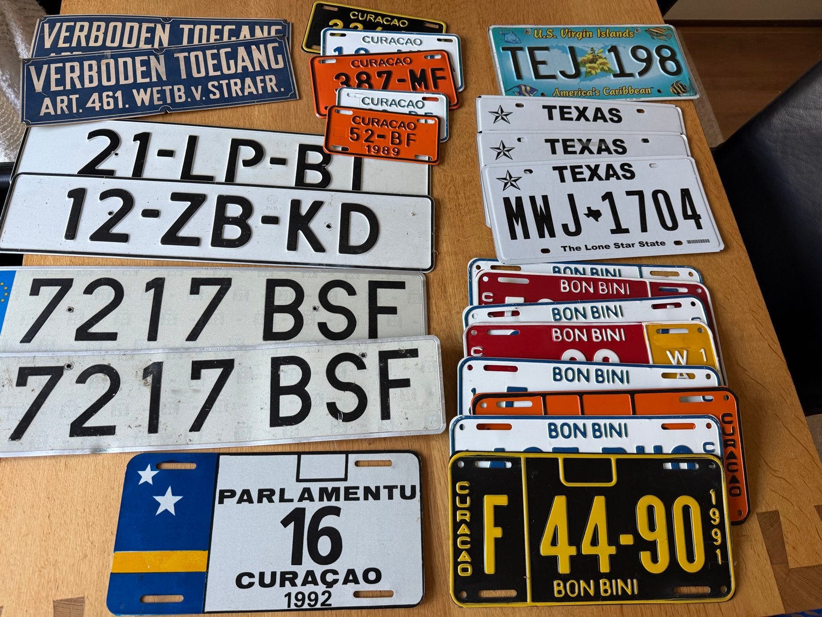Unieke verzameling van 74 nummerplaten uit diverse landen, Ophalen, Gebruikt, Auto's