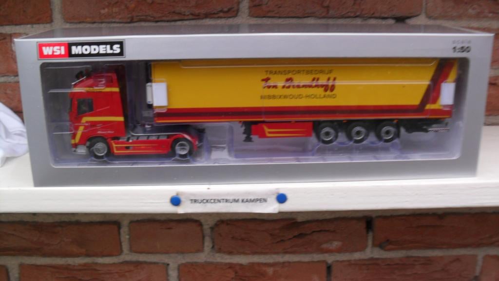 WSI  Volvo  FH4  Globetrotter  van  Ton  Brandhoff., Ophalen of Verzenden, Nieuw, Bus of Vrachtwagen, Wsi