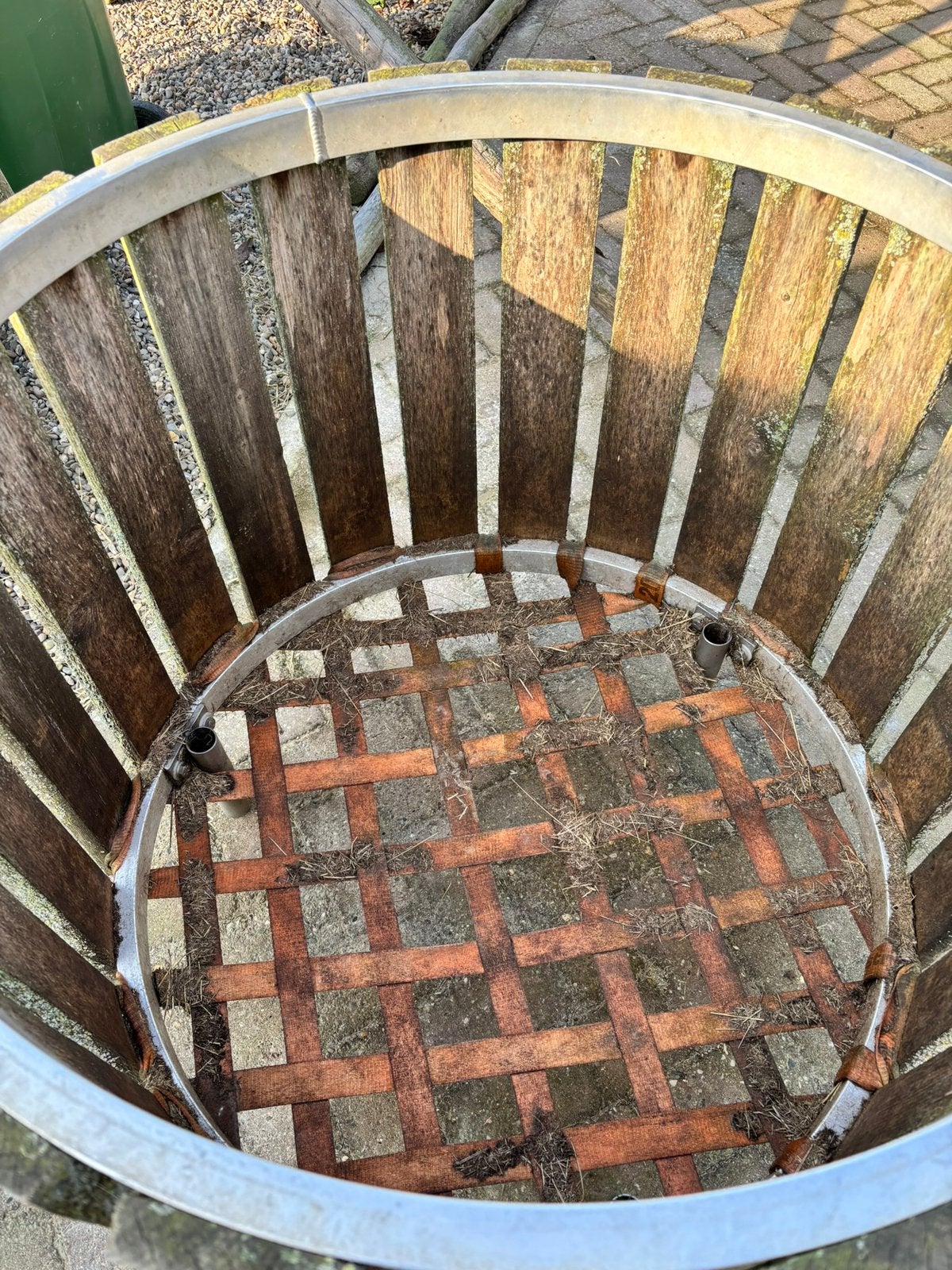 2x Rvs met hout Hooi bak op pootjes, Ophalen, Zo goed als nieuw