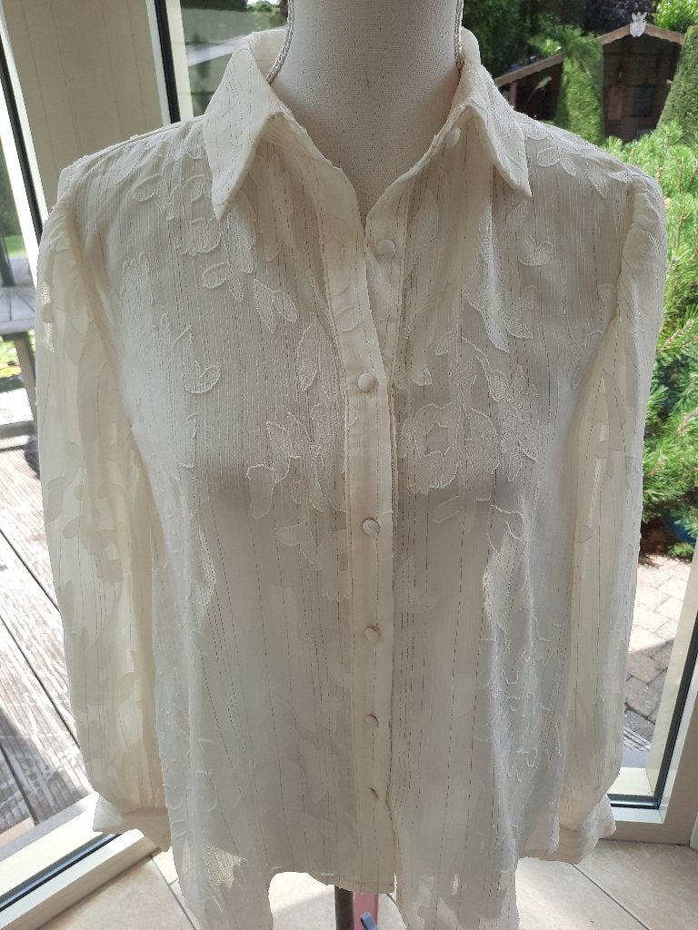 Stijlvolle blouse KILKY - S/M, Kleding | Dames, Blouses en Tunieken, Zo goed als nieuw, Maat 38/40 (M), Beige, Verzenden