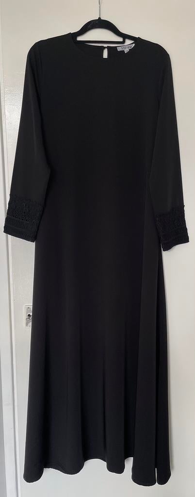 Abaya met kanten mouwenen, Zwart, Miliana, Ophalen of Verzenden, Zo goed als nieuw