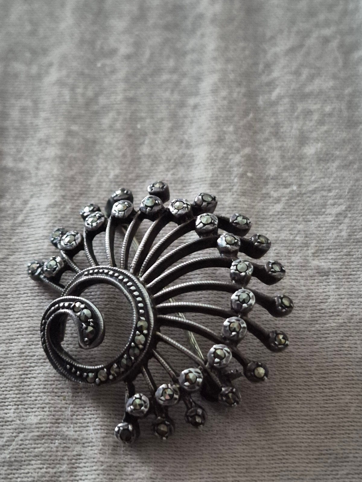 Vintage Zilveren Broche 835 met Markasiet - 3x3cm, Gebruikt, Minder dan 4 cm, Ophalen of Verzenden, Met edelsteen