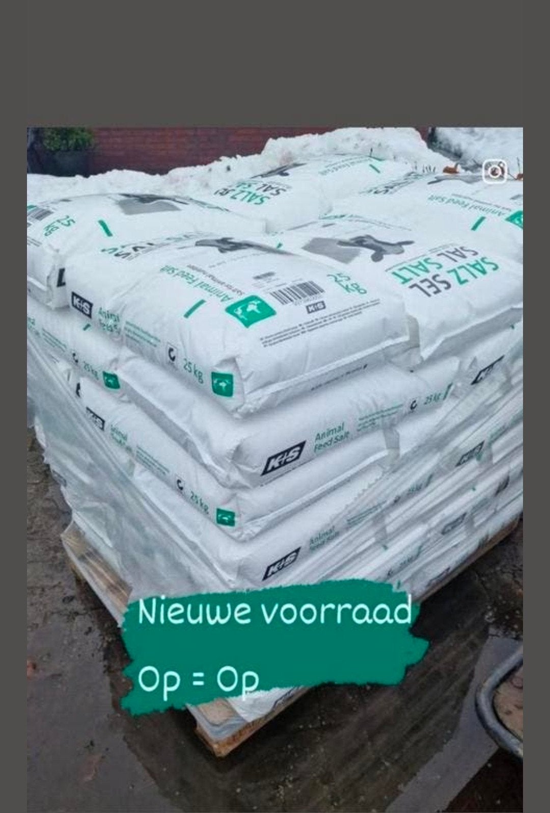 25kg Zout, Ophalen