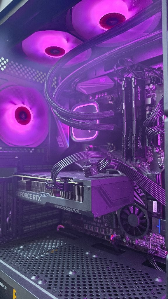 Ryzen 9 3900x / RTX 4070 12GB / 32GB DDR4 / 1.5Tb, Computers en Software, Desktop Pc's, Zo goed als nieuw, 4 Ghz of meer, SSD