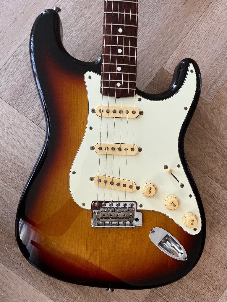 2012 Fender Japan ST62-TX Stratocaster 3-Tone Sunburst MIJ, Muziek en Instrumenten, Ophalen, Gebruikt, Solid body, Fender