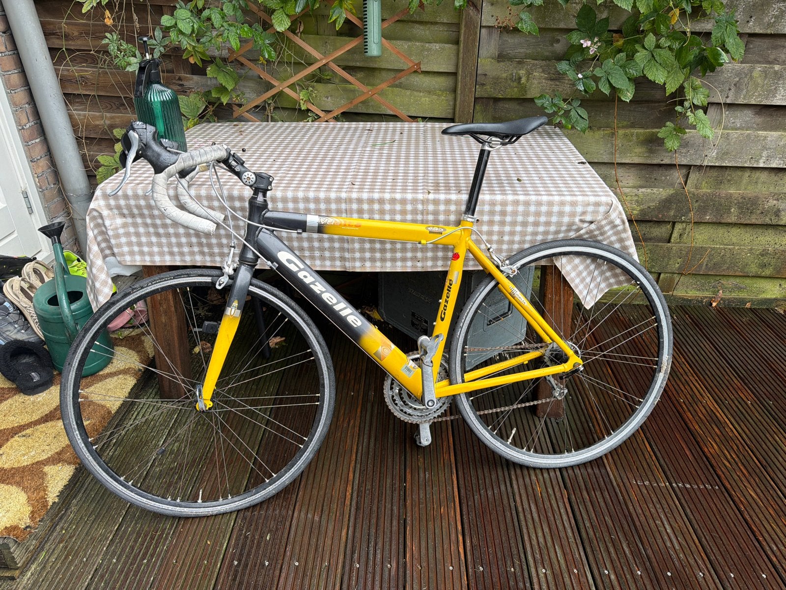 Gazelle Vuelta racefiets - Geel/Zwart - Gebruikt, Ophalen, 28 inch, Gebruikt, Velgrem