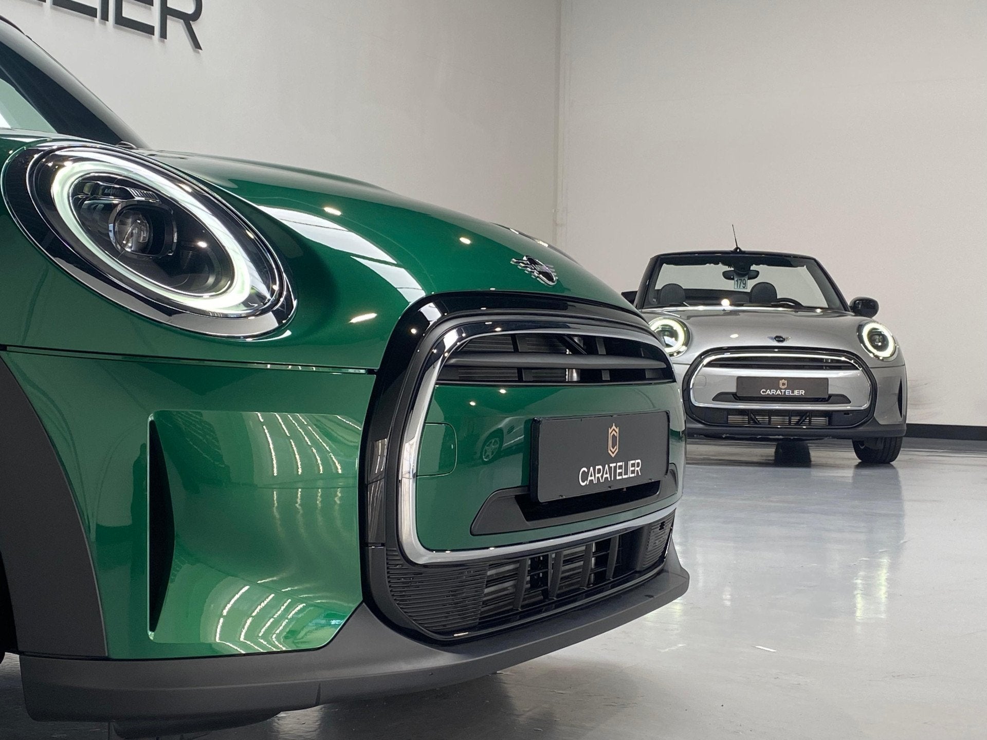 MINI Mini 1.5 Cooper / Schuifdak / Navi / 2024 / fabrieksgar, Auto's, 136 pk, Gebruikt, Euro 6, 4 stoelen