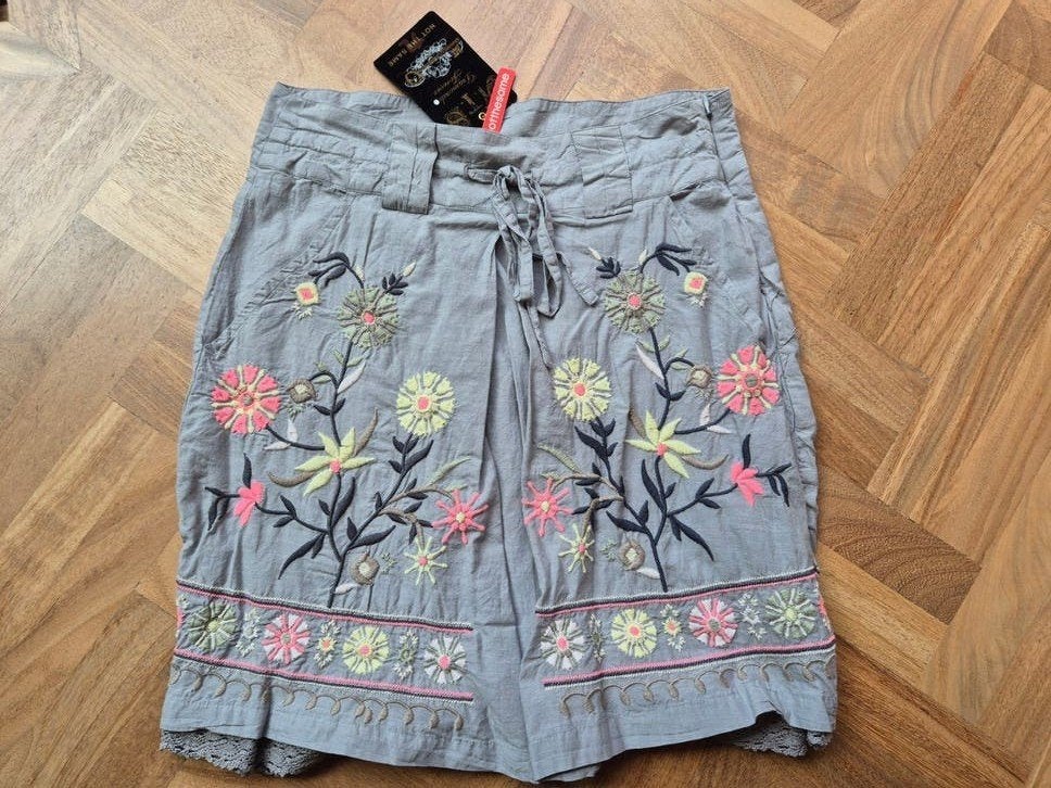 Not The Same rokje met bloemenborduursel, maat XS, Nieuw, Maat 34 (XS) of kleiner, Grijs, Boven de knie