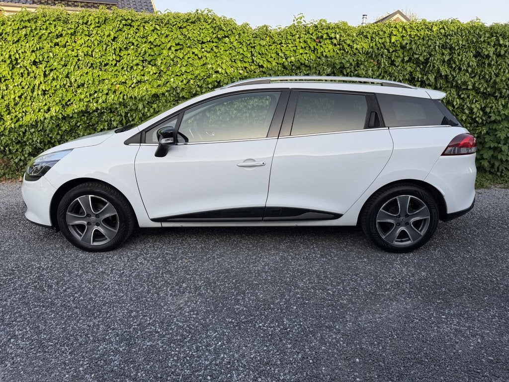 Renault Clio Estate 1.5 dCi ECO Night&Day | Navi | Airco | C, Auto's, Renault, Voorwielaandrijving, Euro 5, Gebruikt, 4 cilinders