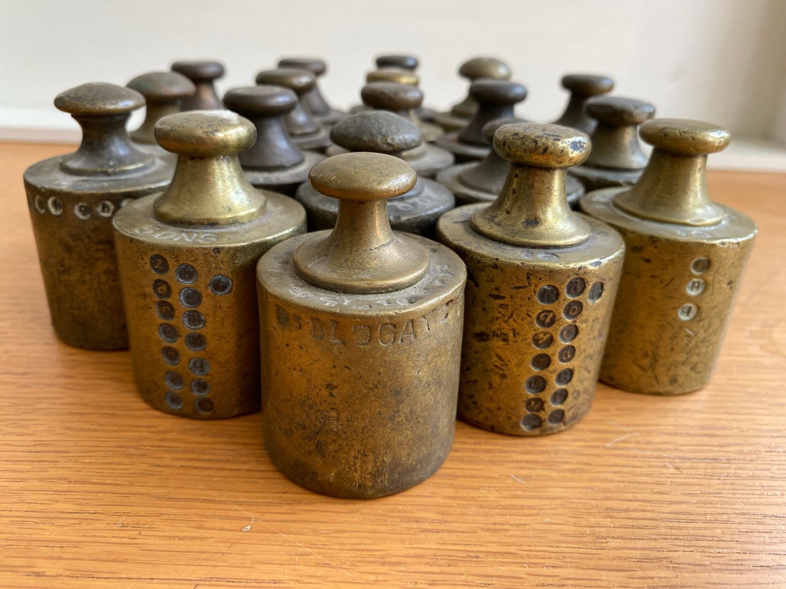 24 kg - Antieke messing gewichten, Ophalen