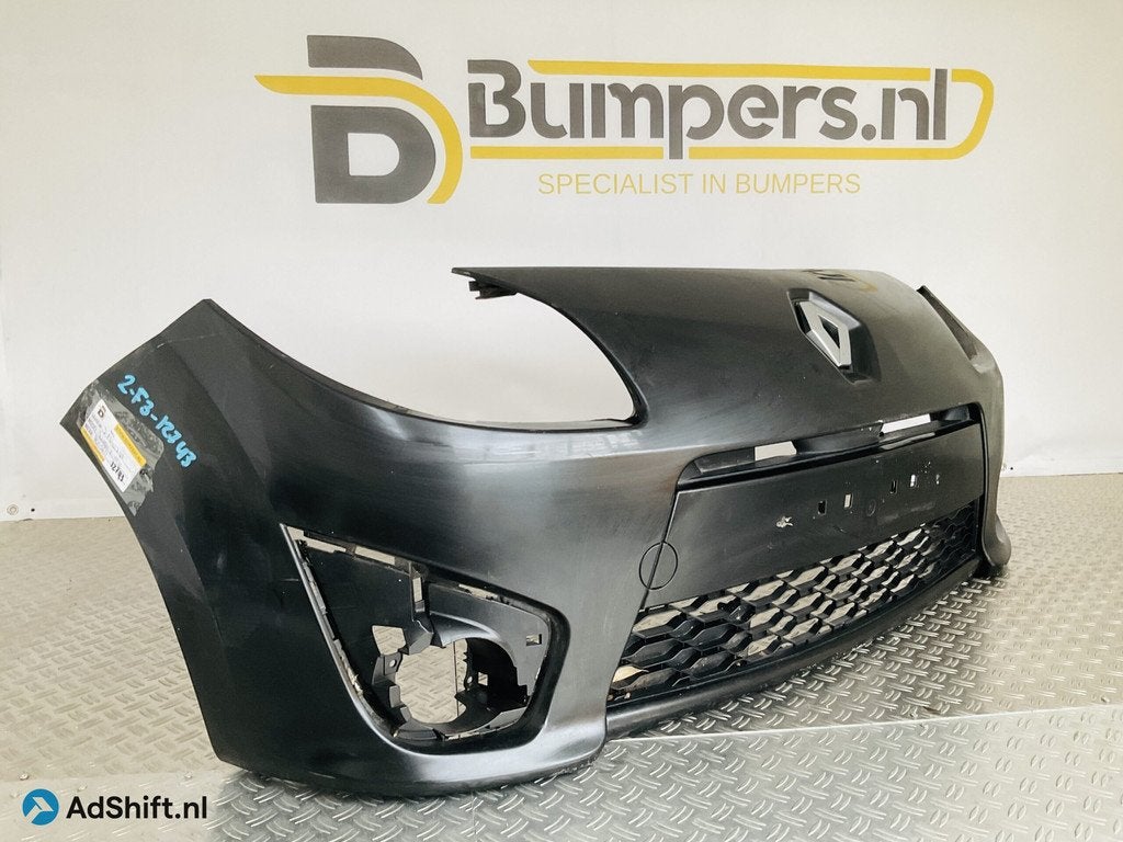BUMPER Renault Twingo 2 GT 2007-2013 8200649327 VOORBUMPER 2, Auto-onderdelen, Bumper