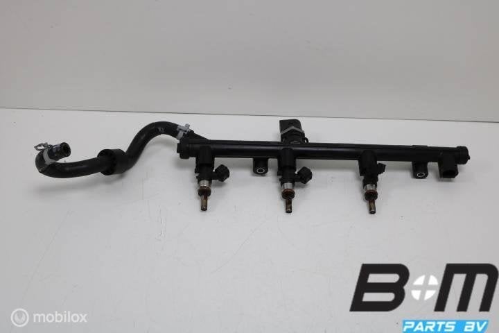 Brandstofrail met verstuivers VW Golf 7 06K1333681C, Gebruikt
