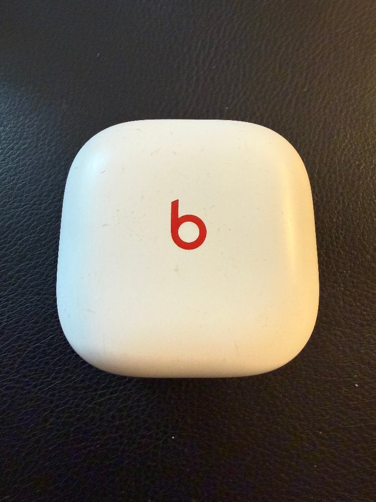 Beats by Dr. Dre Fit Pro A2578 White Charging Case, Gebruikt, Ophalen of Verzenden, In oorschelp (earbud), Wit