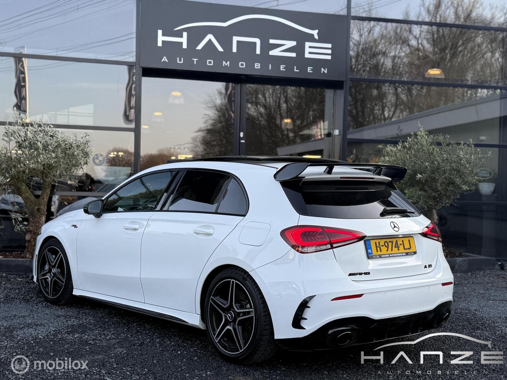 Mercedes A35 AMG 4MATIC Premium Plus|Pano|Sfeer|ACC|Lane|, Auto's, Automaat, Gebruikt, Euro 6, 4 cilinders