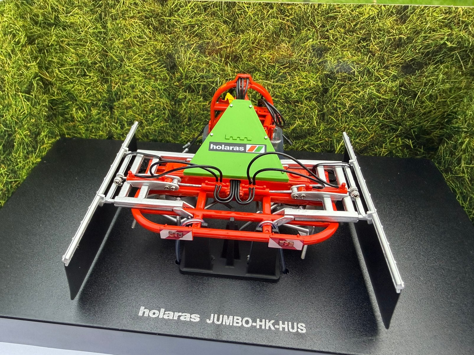 Holaras JUMBO HK HUS kuilverdeler UH 1:32 €47.50, Ophalen of Verzenden, Zo goed als nieuw, Tractor of Landbouw, Universal Hobbies