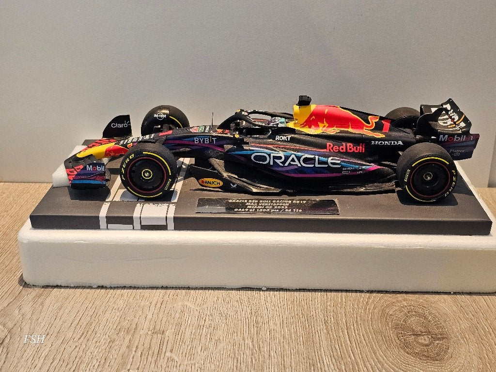 SALE: RB19, Max Verstappen #1, Winner Miami '23. als NIEUW, Verzamelen, Automerken, Motoren en Formule 1, Ophalen of Verzenden