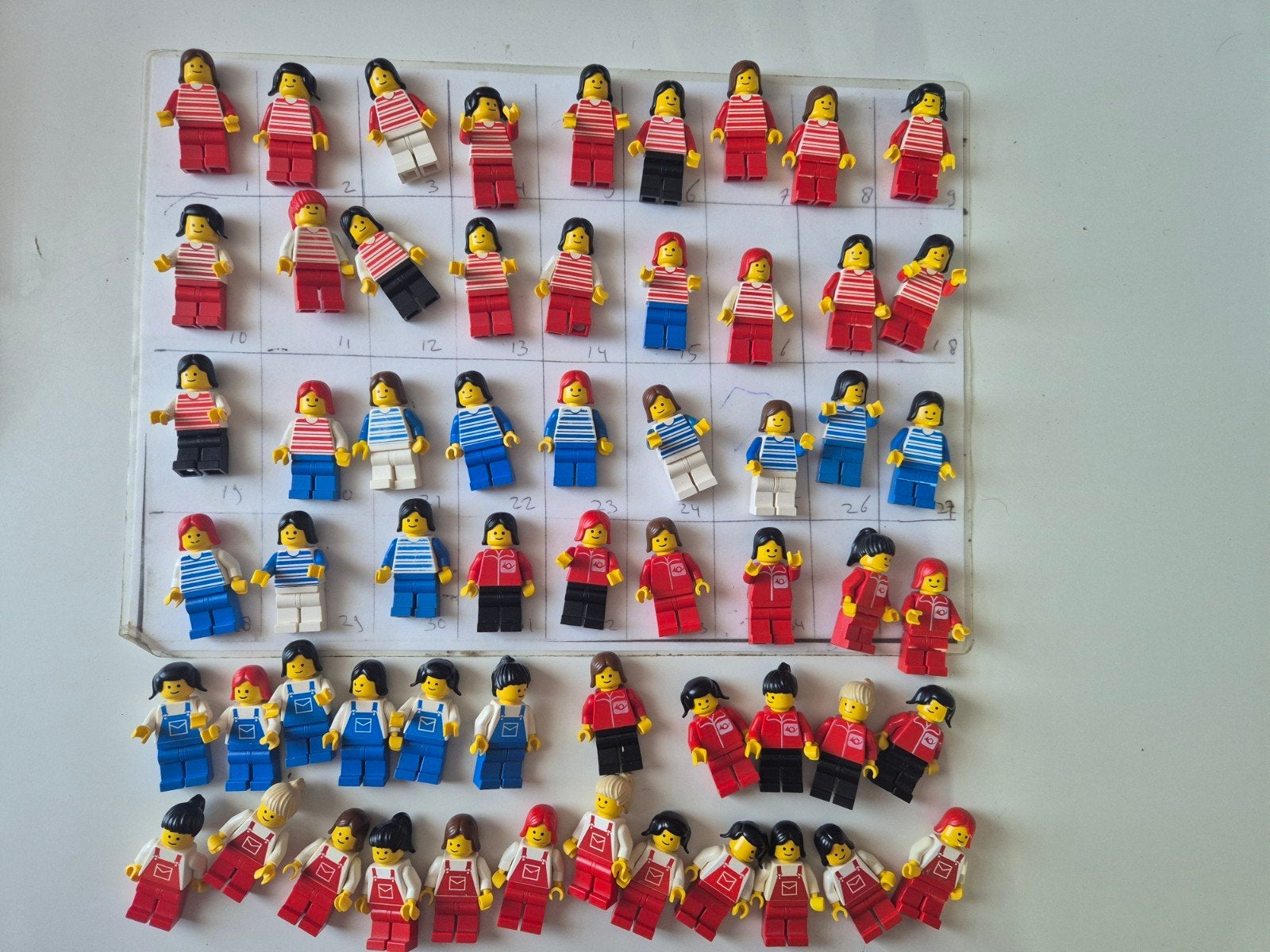lego vvr3 div vintage vrouw town poppetjes postbode boerin, Ophalen of Verzenden, Nieuw