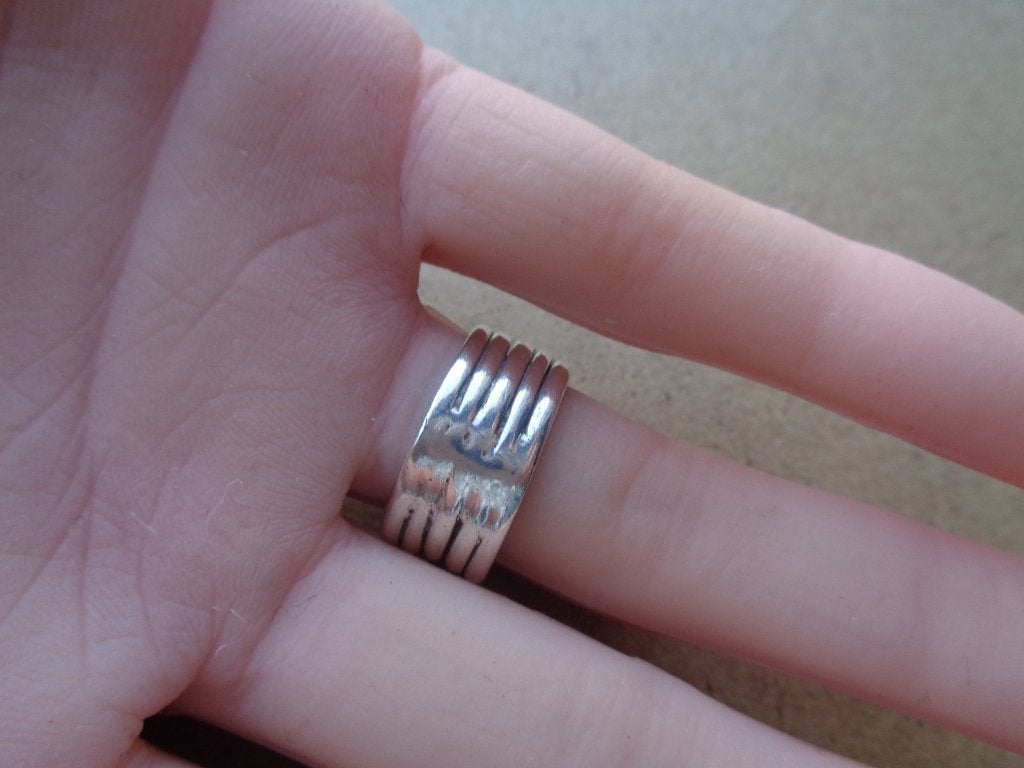 zilveren brede ring [894], Sieraden, Tassen en Uiterlijk, Ringen, Verzenden, Zo goed als nieuw, 17 tot 18, Dame