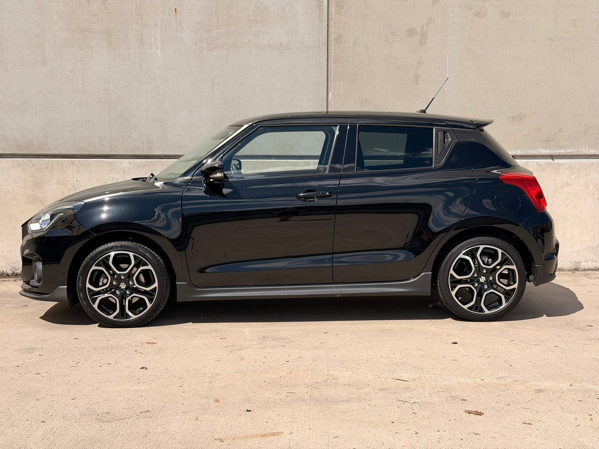 Suzuki Swift 1.4 Sport Smart Hybrid Camera CarPlay ACC 17'', Auto's, Suzuki, Stof, Gebruikt, 4 cilinders, 129 pk
