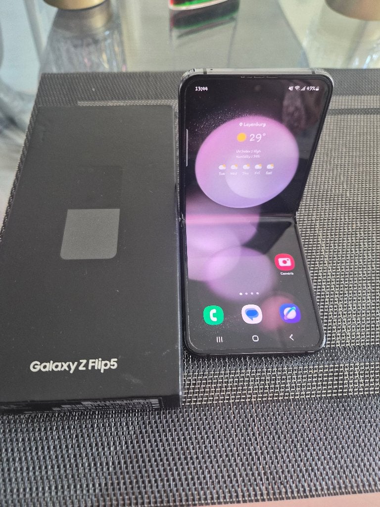 Samsung z flip 5 256GB, Telecommunicatie, Mobiele telefoons | Samsung, Ophalen, Overige kleuren, Zo goed als nieuw, Zonder simlock