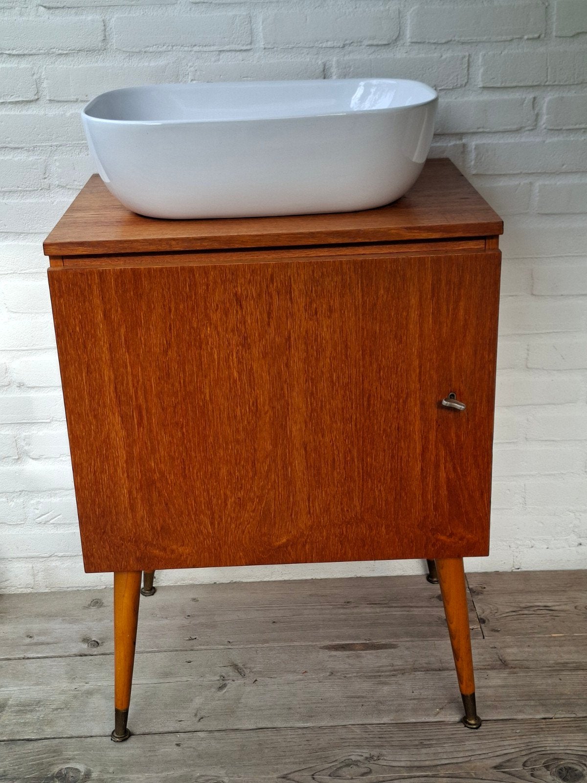 Vintage retro badkamermeubel wastafelkast Deense stijl j 60., Ophalen, 50 tot 100 cm, Zo goed als nieuw, Minder dan 100 cm
