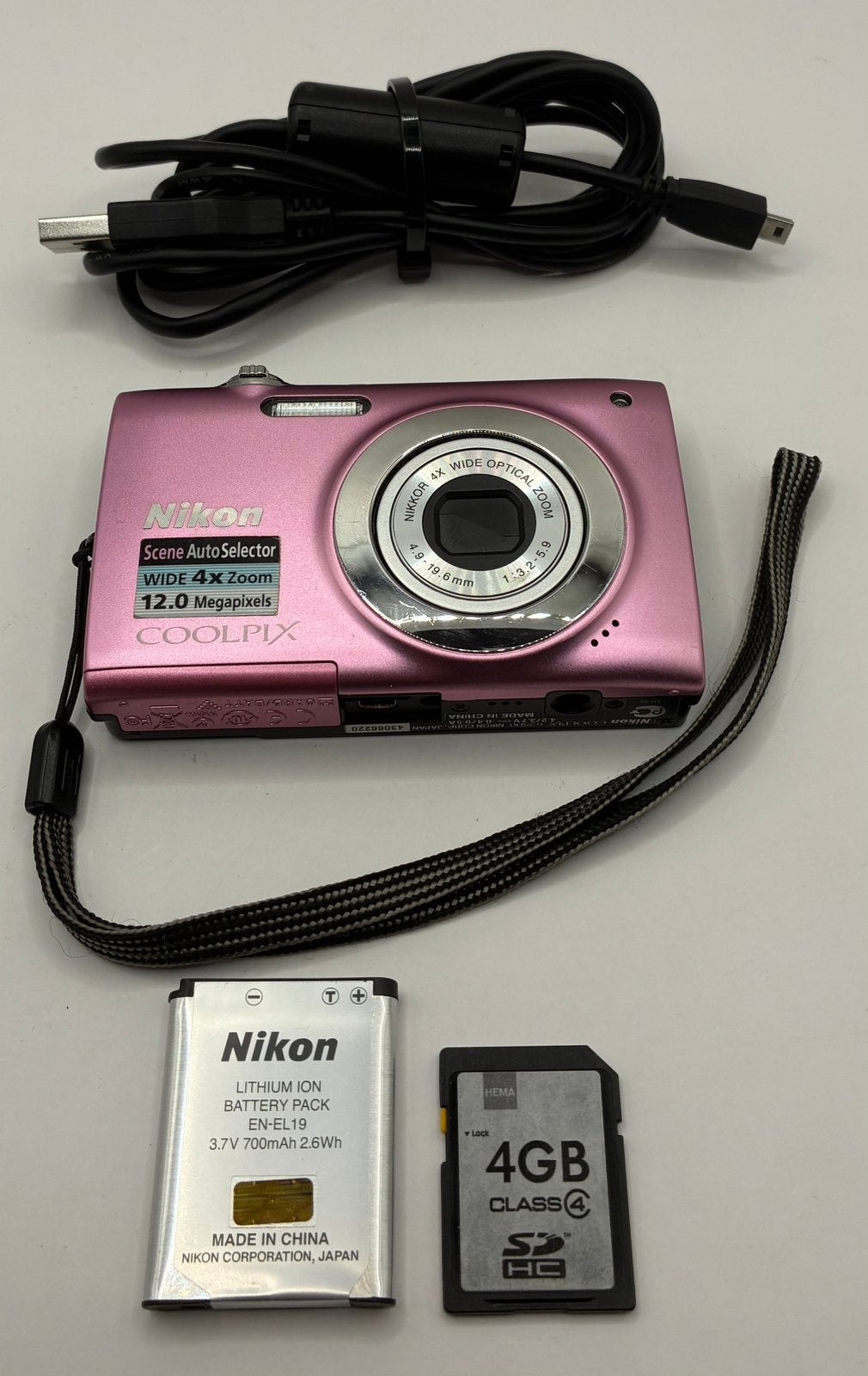 Nikon coolpix S2500 - roze - compact camera, Audio, Tv en Foto, Fotocamera's Digitaal, Ophalen of Verzenden, Zo goed als nieuw