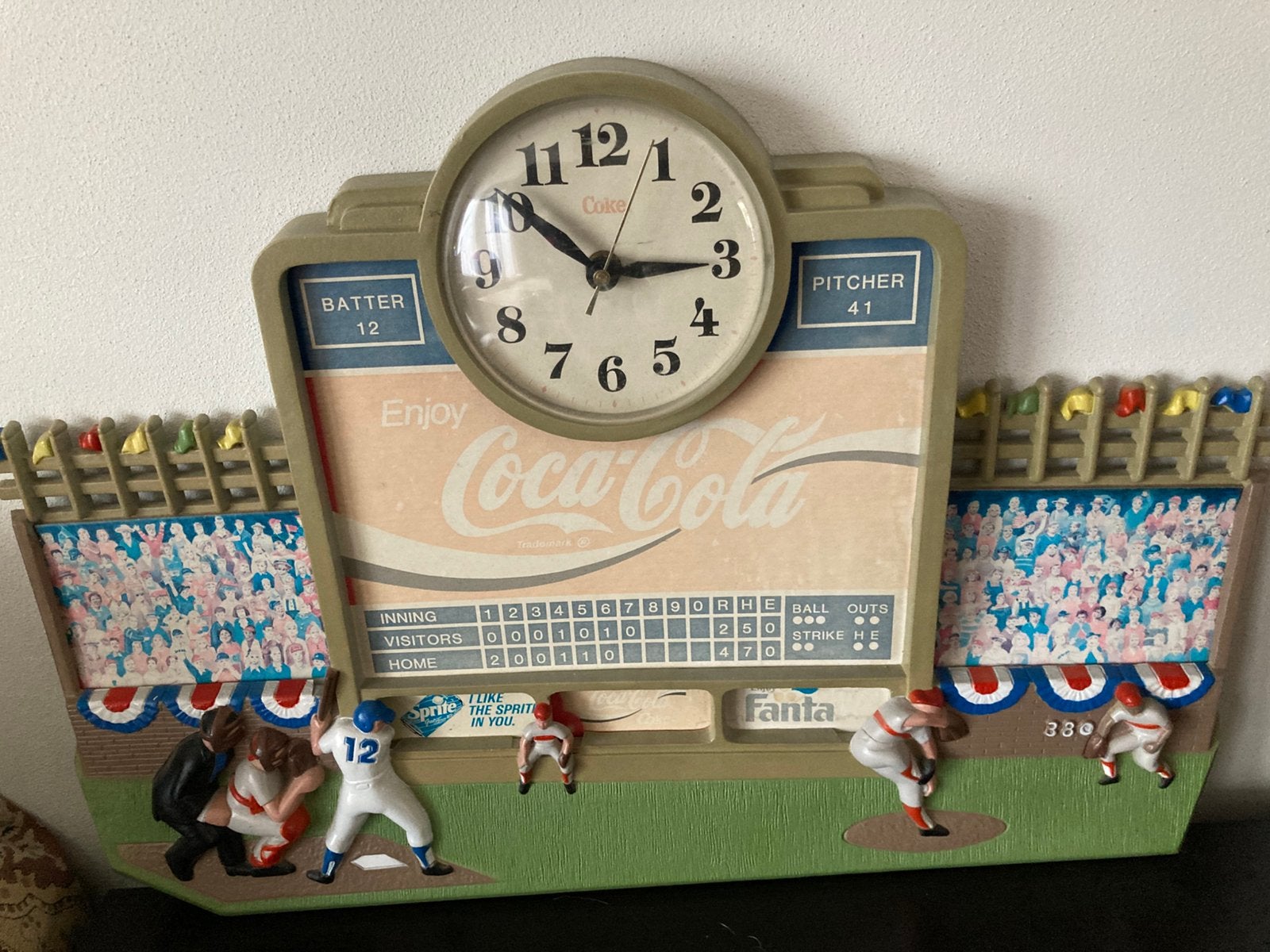 vintage coca cola classic honkbal scoreblok klok Burwood USA, Ophalen of Verzenden, Gebruikt, Reclamebord