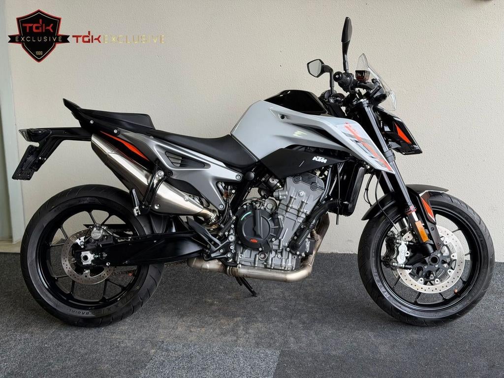 KTM 790 DUKE 2024 4.048 KM NARDO GREY NIEUWSTAAT 890 990 690, 2 cilinders, Bedrijf, Meer dan 35 kW, Minimaal motorrijbewijs A2